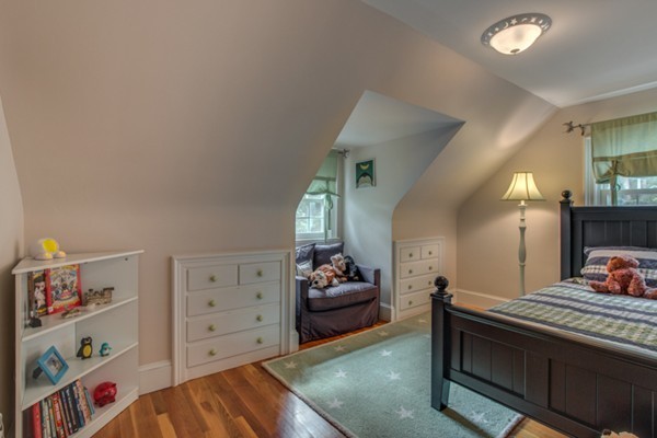 23 Gould Road Bedford, MA 01730 - Photo 18 of 30 Gallery Image 18
