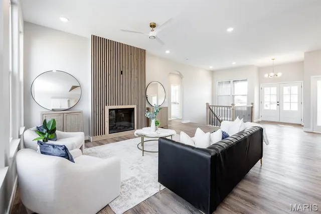 $525,000 | 804 Grand Prairie Drive, Waterloo, IL 62298