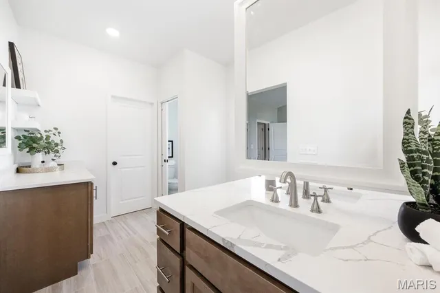 $525,000 | 804 Grand Prairie Drive, Waterloo, IL 62298