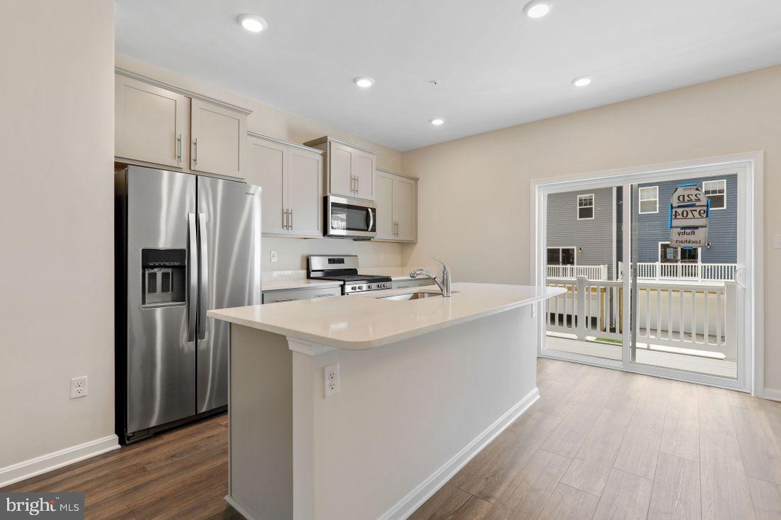 8801 Crossbill Road Clinton, MD 20735 - Photo 13 of 34 Gallery Image 13