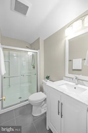 $369,000 | 17045 Islip Loop, Unit 303, Dumfries, VA 22026