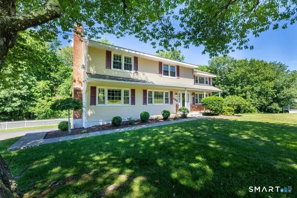 $1,149,000 | 152 Holmes Road, Ridgefield, CT 06877