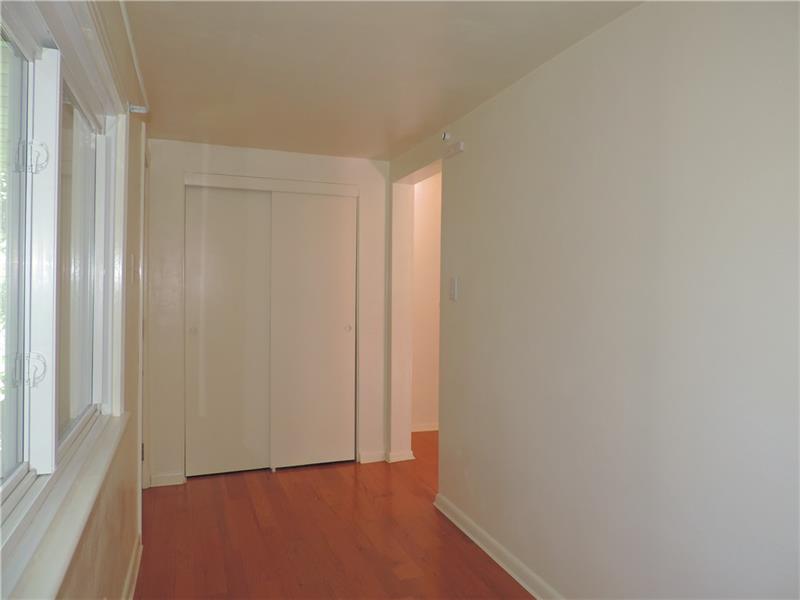 505 Farneth Road New Kensington, PA 15068 - Photo 4 of 24 Gallery Image 4