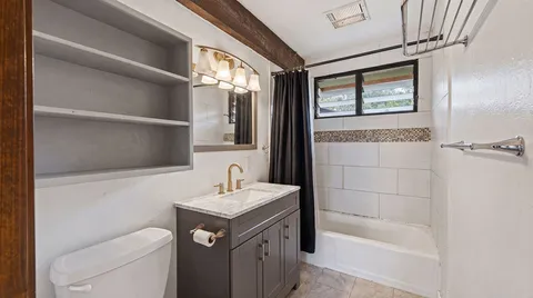 $1,650,000 | 73-1203 Ahulani Street, Kailua-Kona, HI 96740