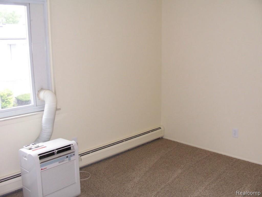 26720 Joy Road, Unit B3 Redford, MI 48239 - Photo 11 of 12 000_3836.jpg