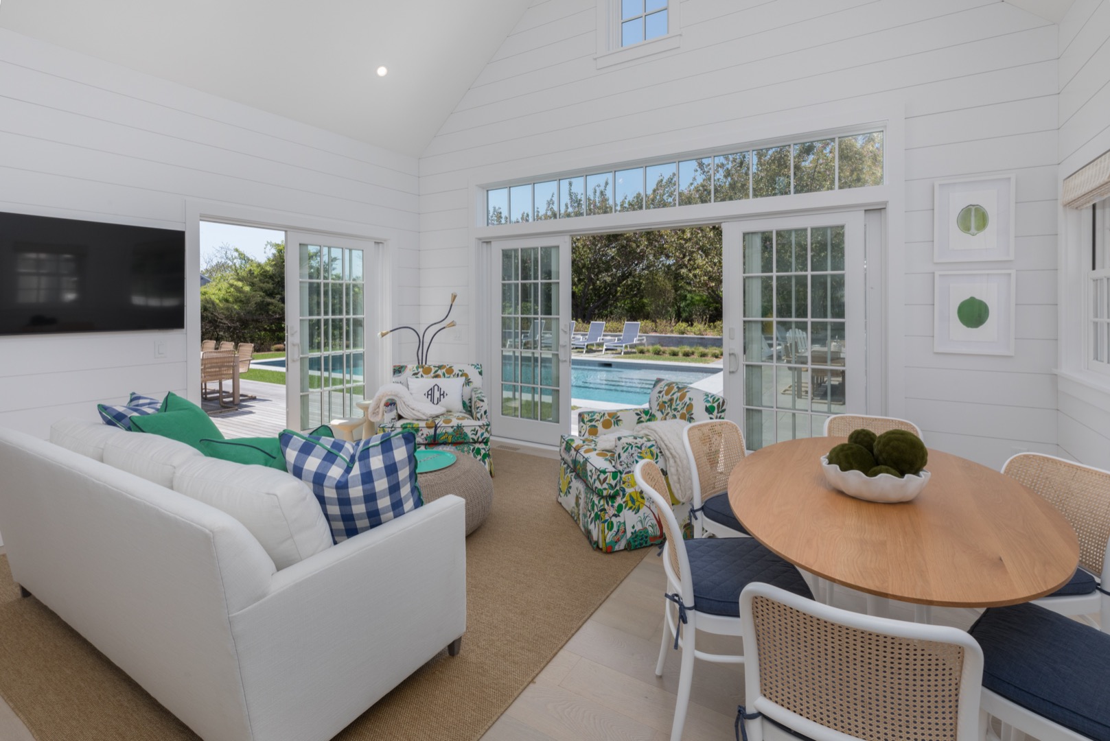 81 Cliff Road Nantucket, MA 02554 - Photo 10 of 33 Gallery Image 10