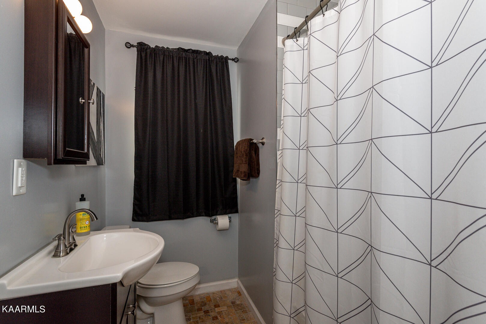 909 Burroughs Road Alcoa, TN 37701 - Photo 19 of 43 Gallery Image 19