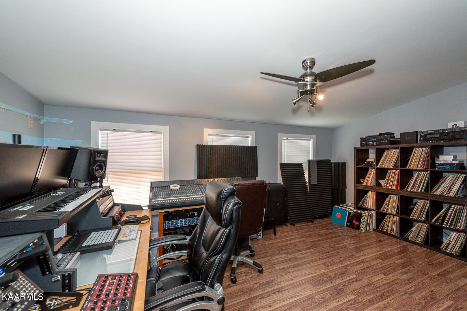 909 Burroughs Road Alcoa, TN 37701 - Photo 38 of 43 Gallery Image 38