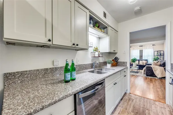 $2,250 | 13618 Brookgreen Drive, Dallas, TX 75240