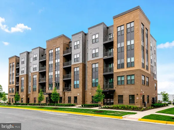 $494,999 | 21950 Garganey Terrace, Unit 407, Ashburn, VA 20147
