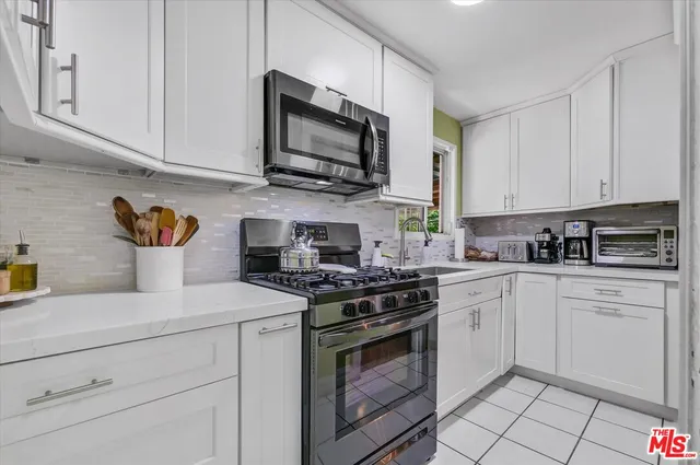 $1,450,000 | 1462 Sunset Boulevard, Los Angeles, CA 90026