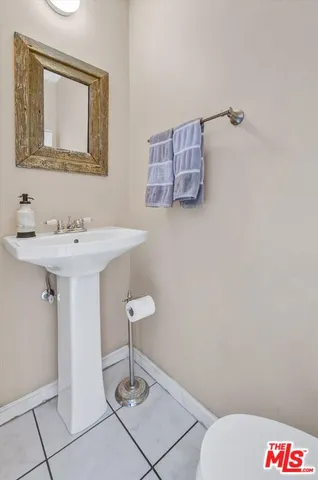 $1,450,000 | 1462 Sunset Boulevard, Los Angeles, CA 90026