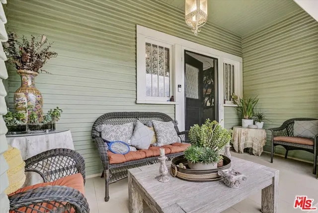 $1,450,000 | 1462 Sunset Boulevard, Los Angeles, CA 90026