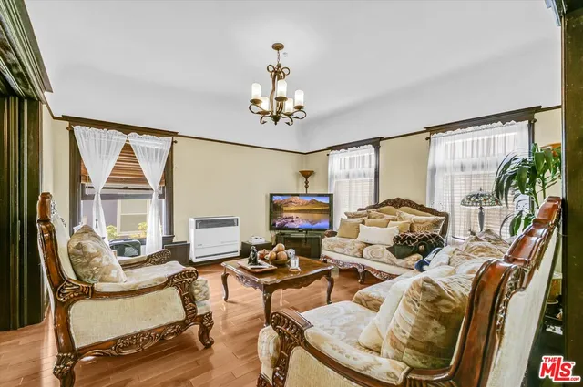 $1,450,000 | 1462 Sunset Boulevard, Los Angeles, CA 90026