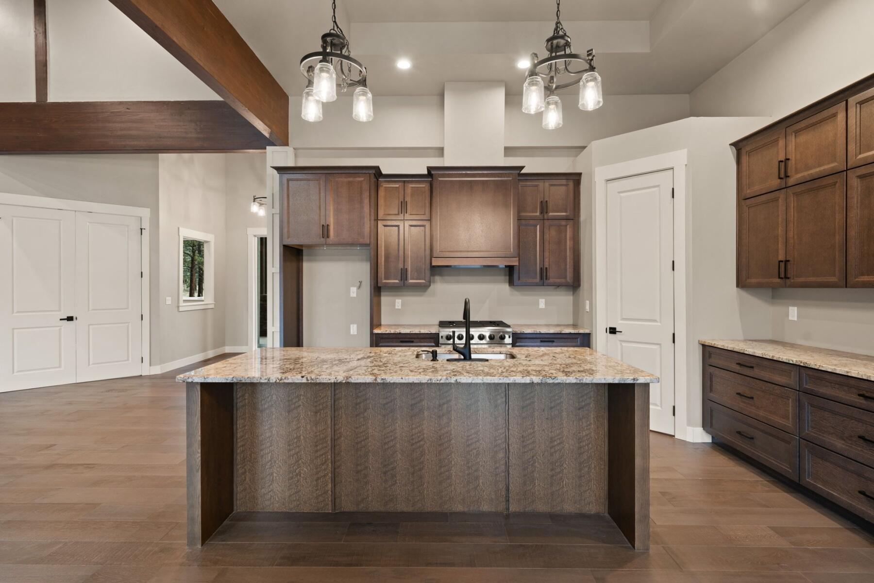 60201 Sunset View Drive Bend, OR 97702 - Photo 4 of 51 batch_8-web-or-mls-Riley Visuals-7
