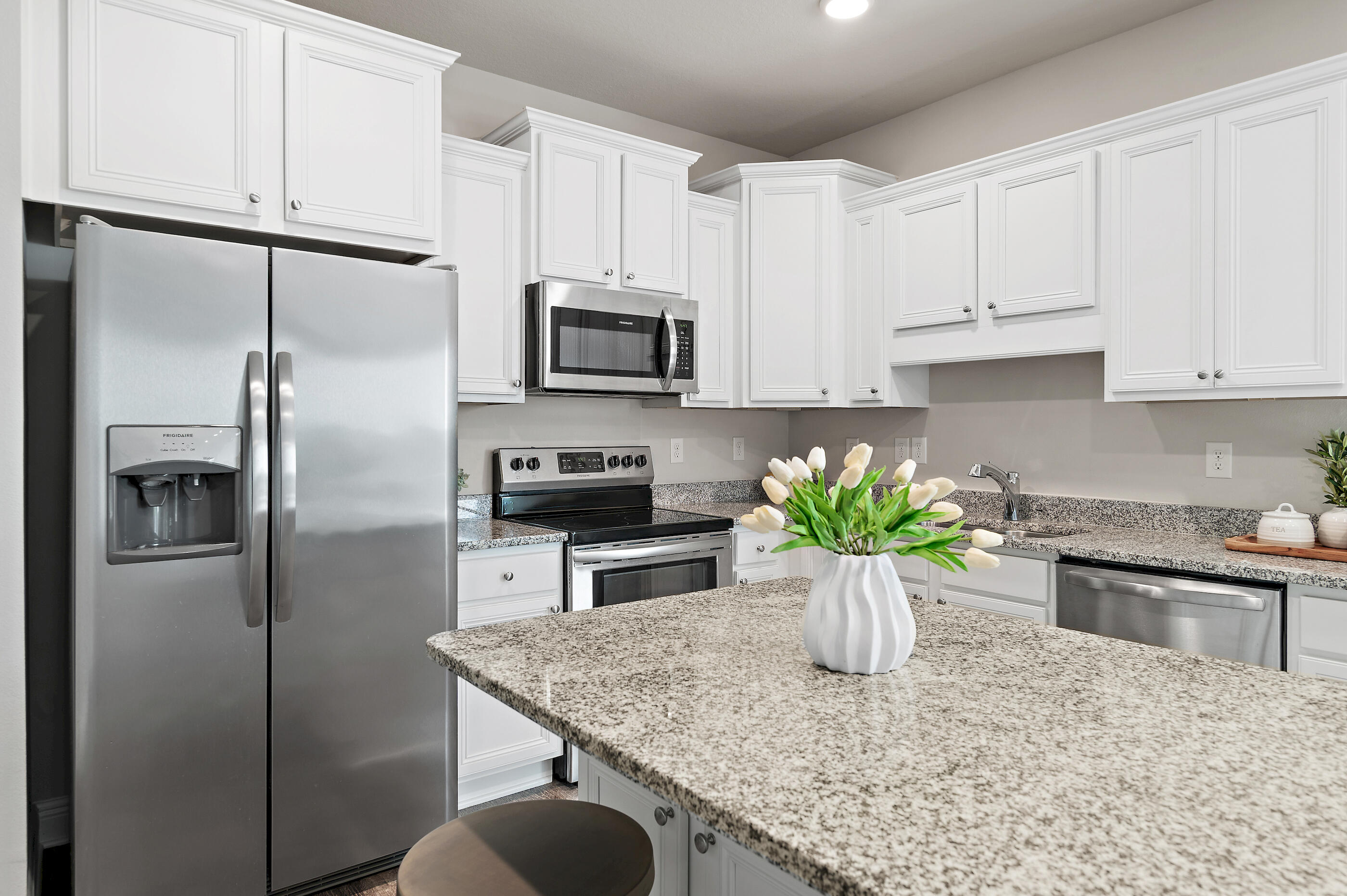239 Southern Pnes Road Santa Rosa Beach, FL 32459 - Photo 9 of 32 Stainless Steel appliances