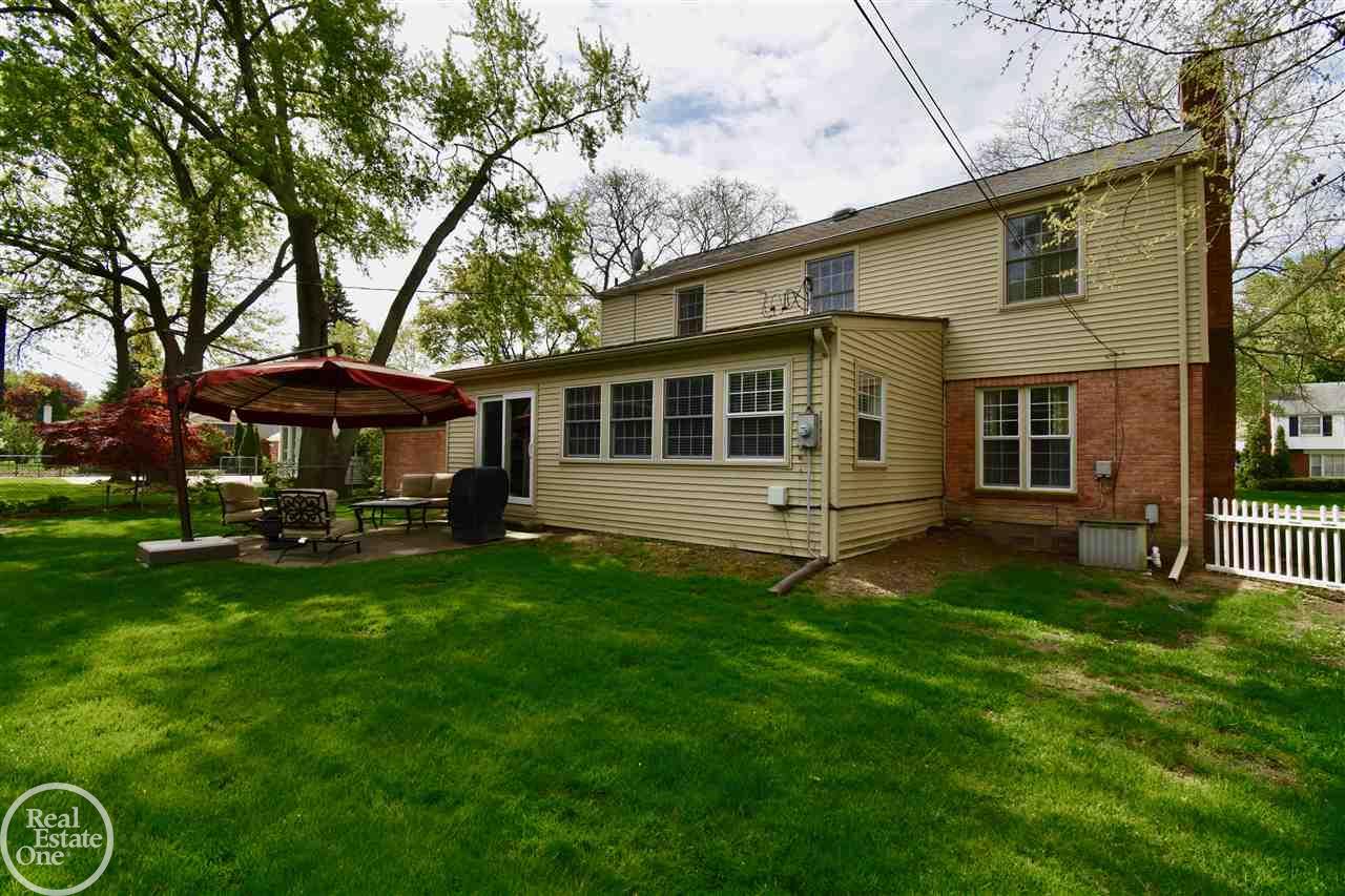 1280 North Oxford Road Grosse Pointe, MI 48236 - Photo 24 of 27 50008286-23.JPG