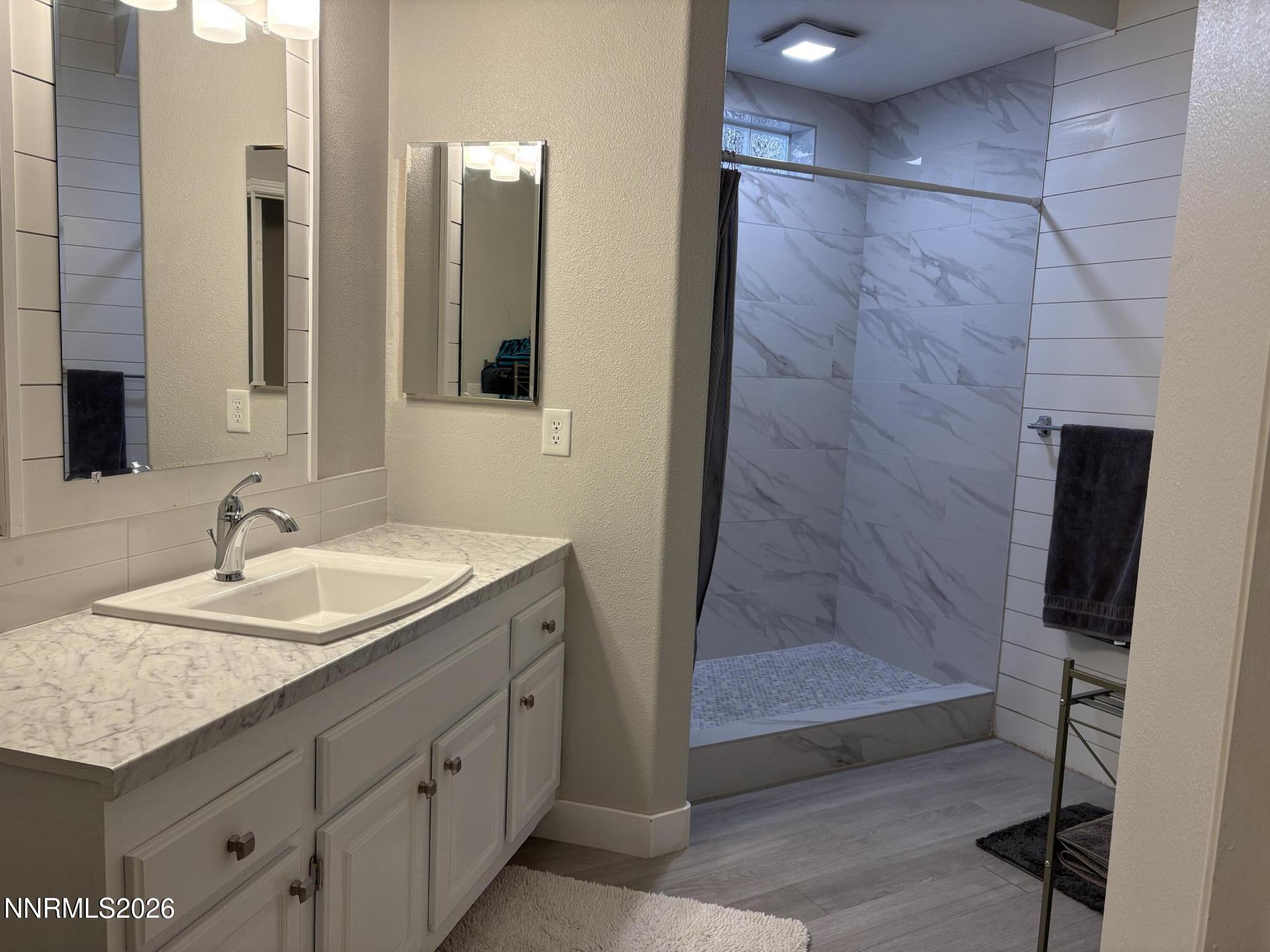 900 South Meadows Parkway, Unit 3613 Reno, NV 89521 - Photo 8 of 13 Bathroom