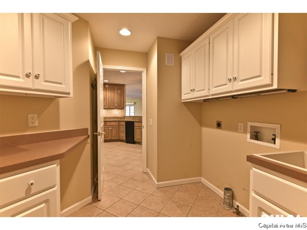 2516 Chicory Drive Springfield, IL 62711 - Photo 14 of 36 Gallery Image 14