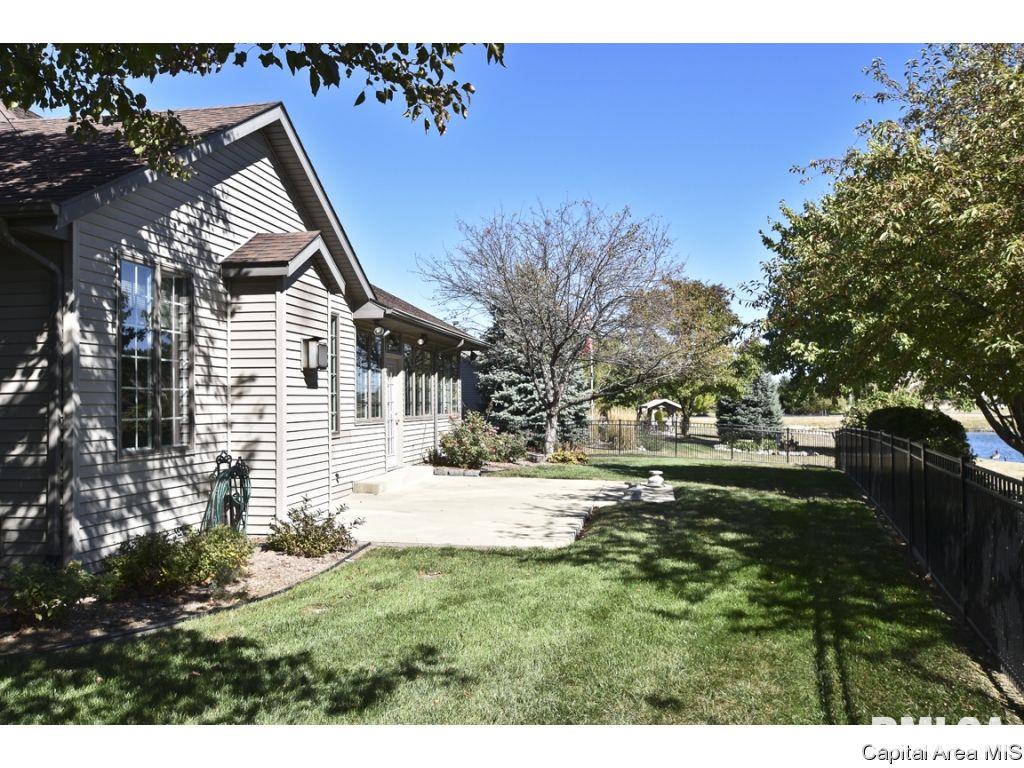 2516 Chicory Drive Springfield, IL 62711 - Photo 33 of 36 Gallery Image 33