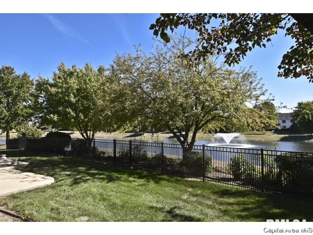 2516 Chicory Drive Springfield, IL 62711 - Photo 34 of 36 Gallery Image 34