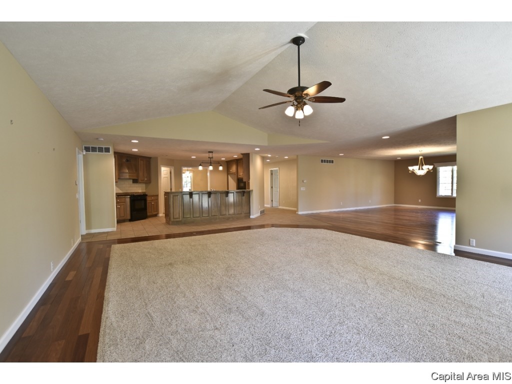2516 Chicory Drive Springfield, IL 62711 - Photo 6 of 36 Gallery Image 6