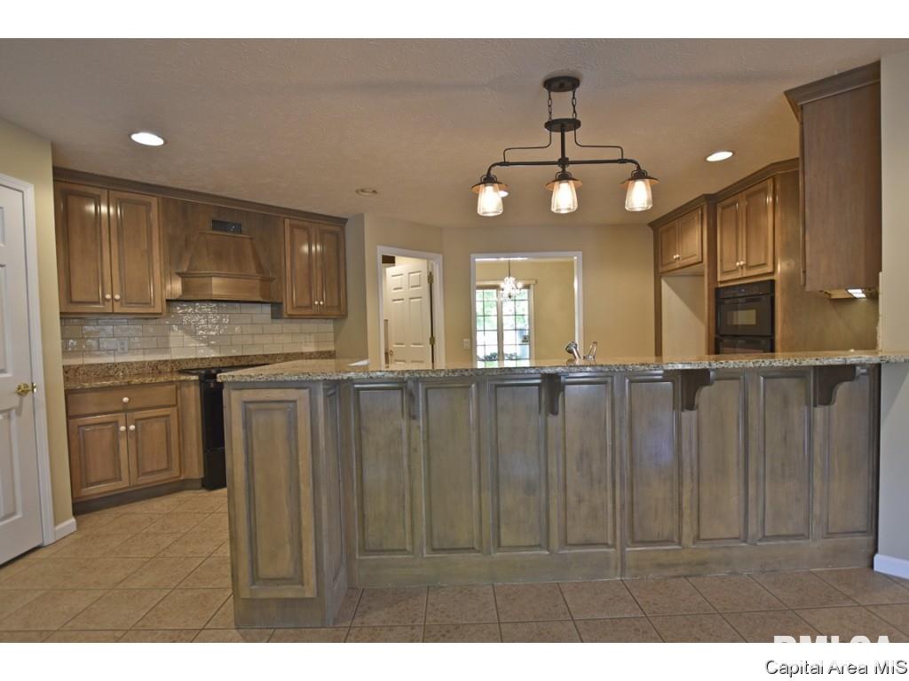2516 Chicory Drive Springfield, IL 62711 - Photo 10 of 36 Gallery Image 10