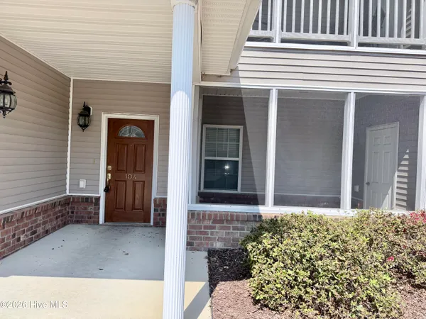 $1,200 | 1936 Tara Court, Unit 104, Greenville, NC 27858
