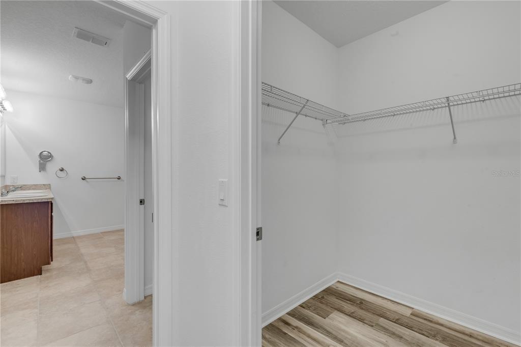 353 Admiralty Court Edgewater, FL 32141 - Photo 27 of 56 a view of bathroom