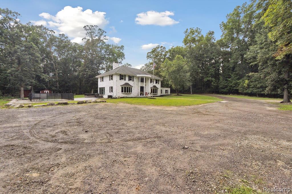 6127 Lobdell Road Linden, MI 48451 - Photo 2 of 70 Gallery Image 2