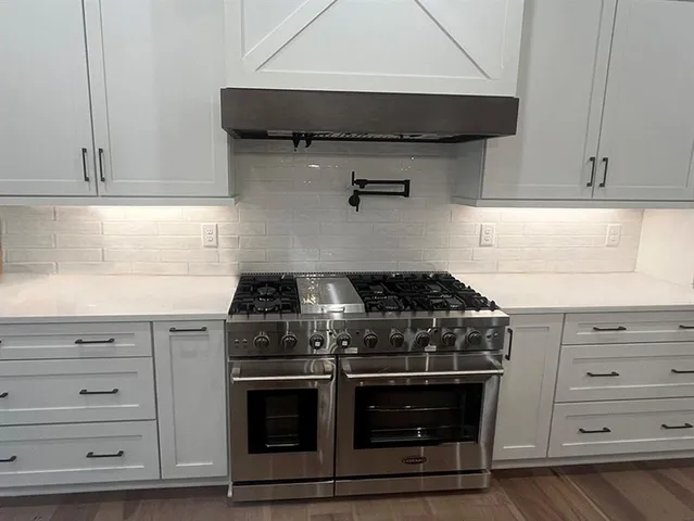 a view of a field with an outdoor space