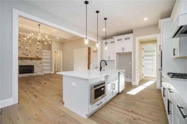 $1,200,000 | 526 Spring Place Road Northeast, White, GA 30184