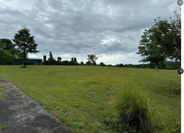 $1,200,000 | 526 Spring Place Road Northeast, White, GA 30184