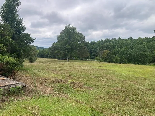 $1,200,000 | 526 Spring Place Road Northeast, White, GA 30184