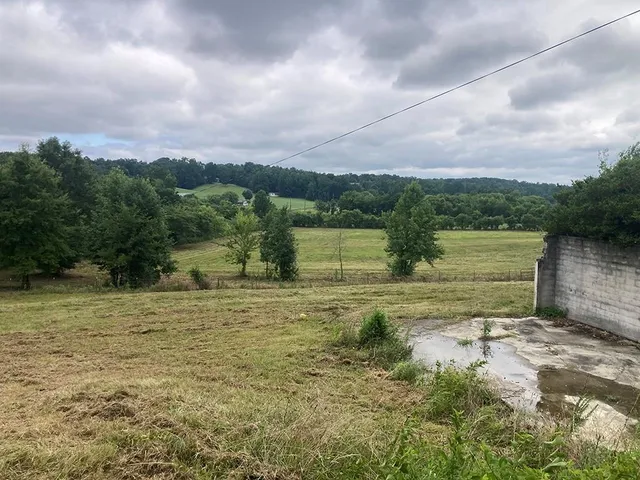 $1,200,000 | 526 Spring Place Road Northeast, White, GA 30184