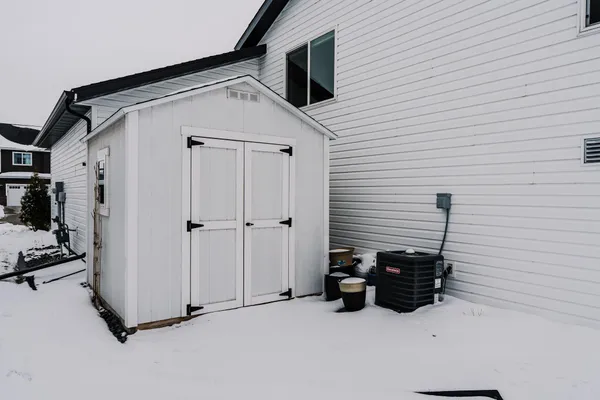 $415,000 | 5230 10th Street West, West Fargo, ND 58078