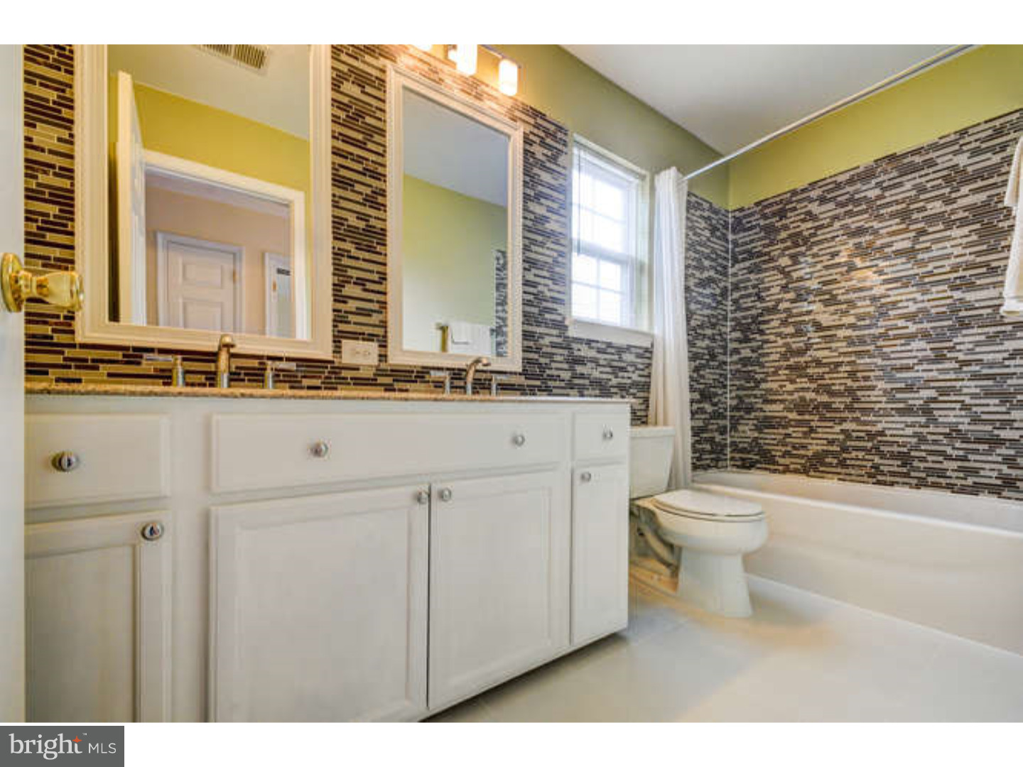 1 Greenbrook Drive Columbus, NJ 08022 - Photo 15 of 25