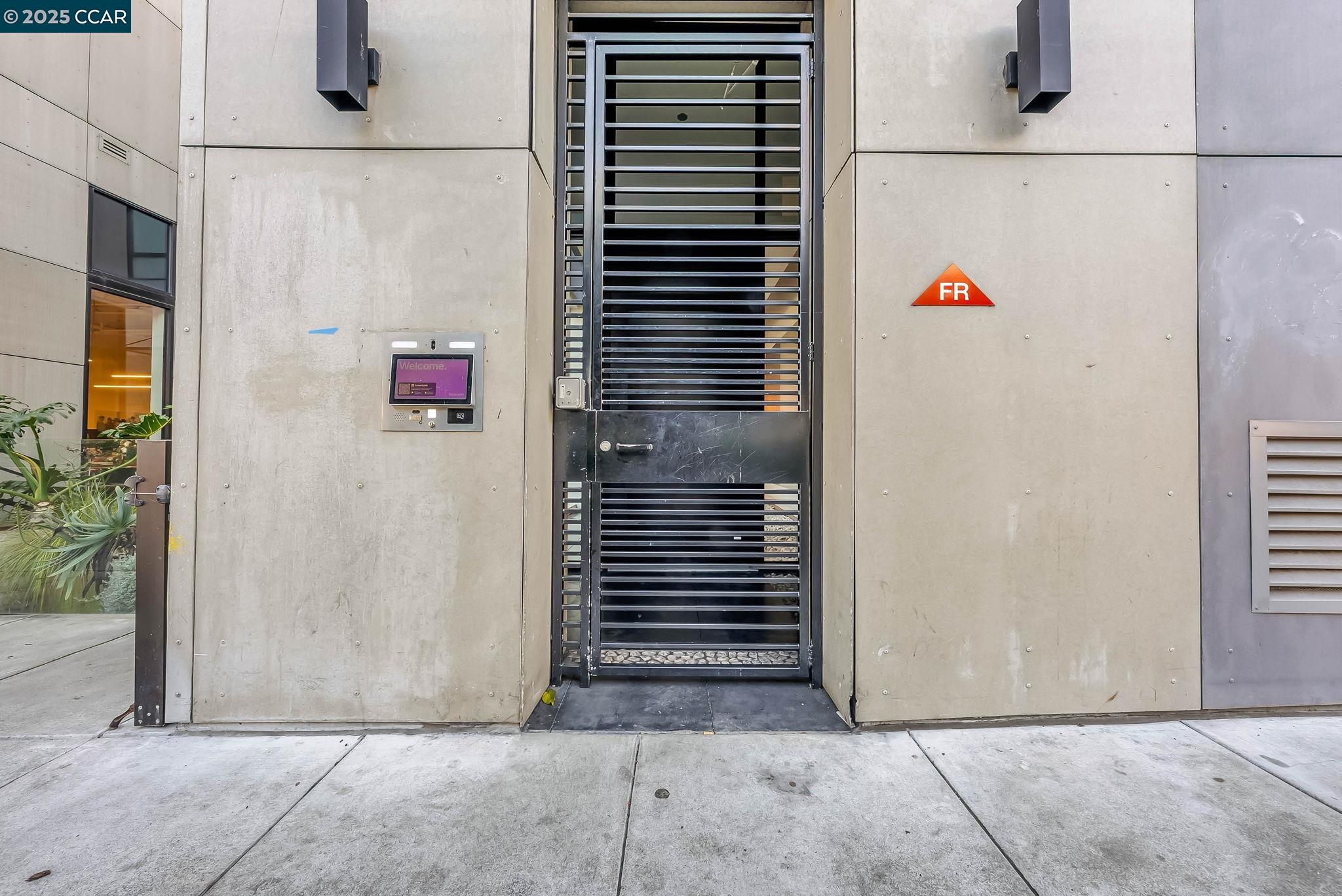 1515 15th Street, Unit 501 San Francisco, CA 94103 - Photo 4 of 46