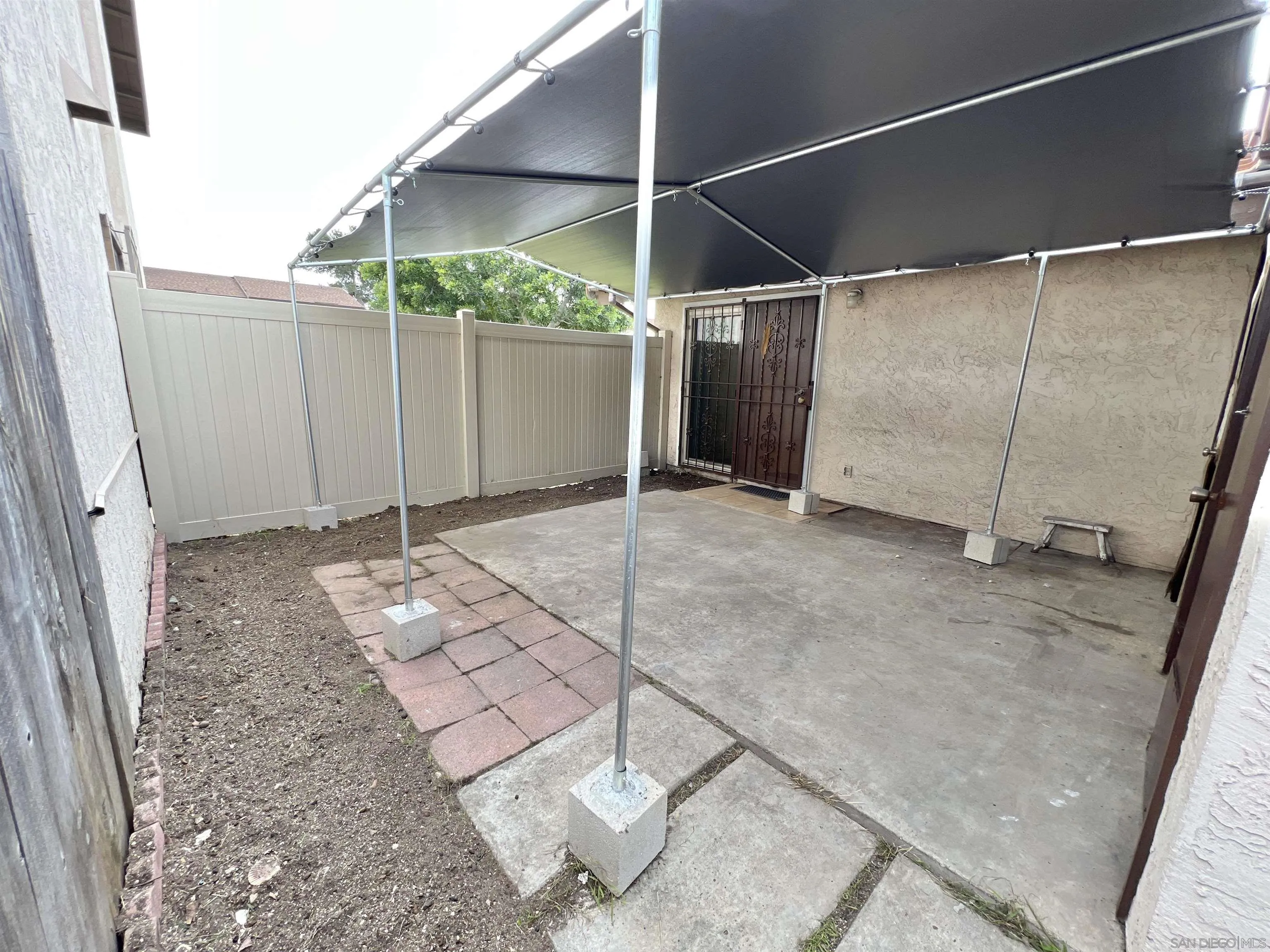 444 Bluffview Road Spring Valley, CA 91977 - Photo 33 of 34 a view of a backyard