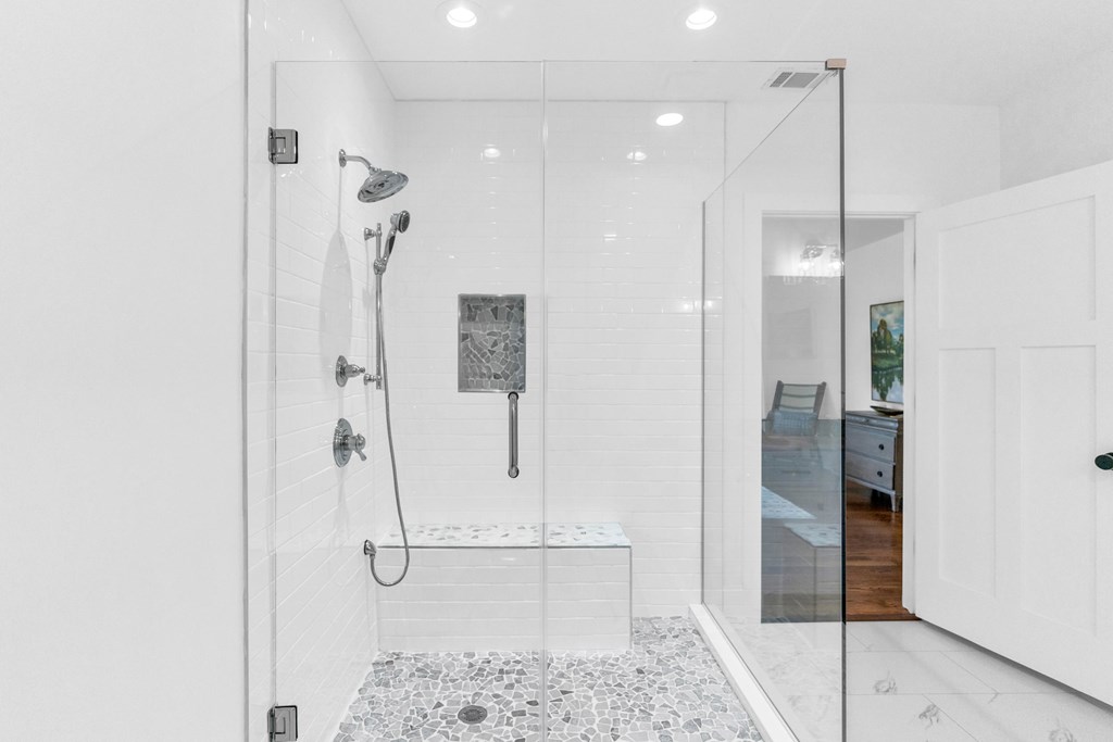 703 Cherokee Hill Road Hiawassee, GA 30546 - Photo 18 of 23 a bathroom with a shower and a glass door