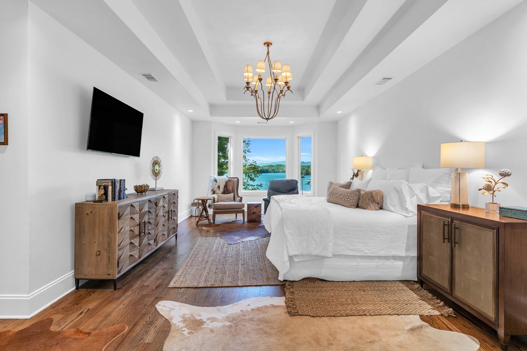703 Cherokee Hill Road Hiawassee, GA 30546 - Photo 7 of 23 a living room with furniture and a flat screen tv