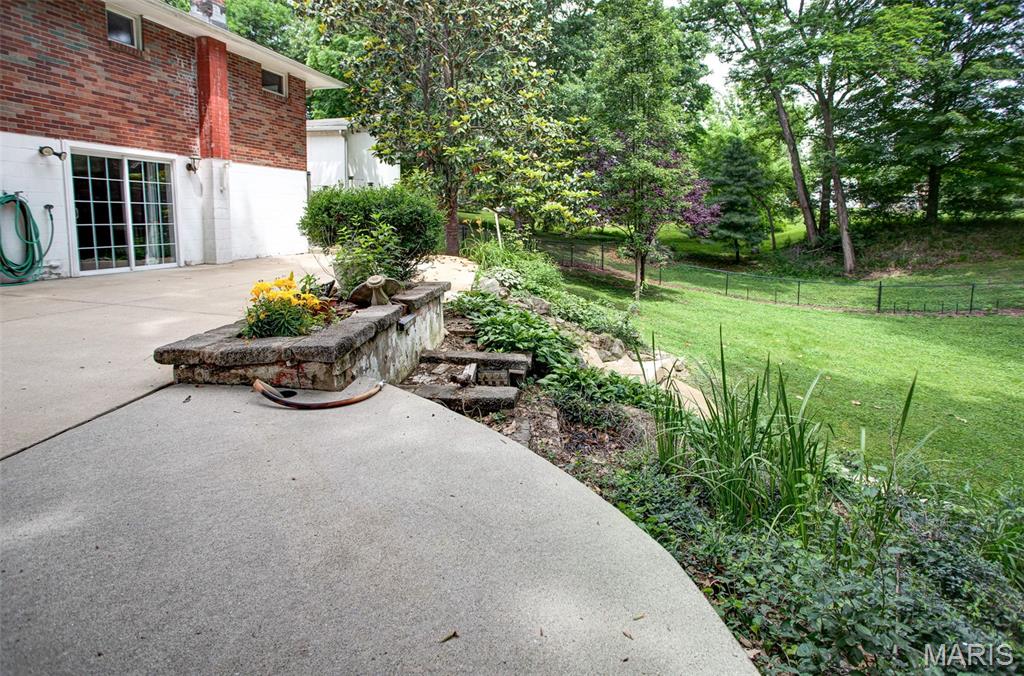 2255 Alby Street Alton, IL 62002 - Photo 41 of 67