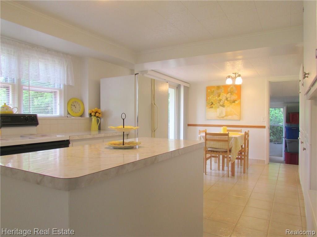 1180 South Boulevard Rochester, MI 48309 - Photo 10 of 28