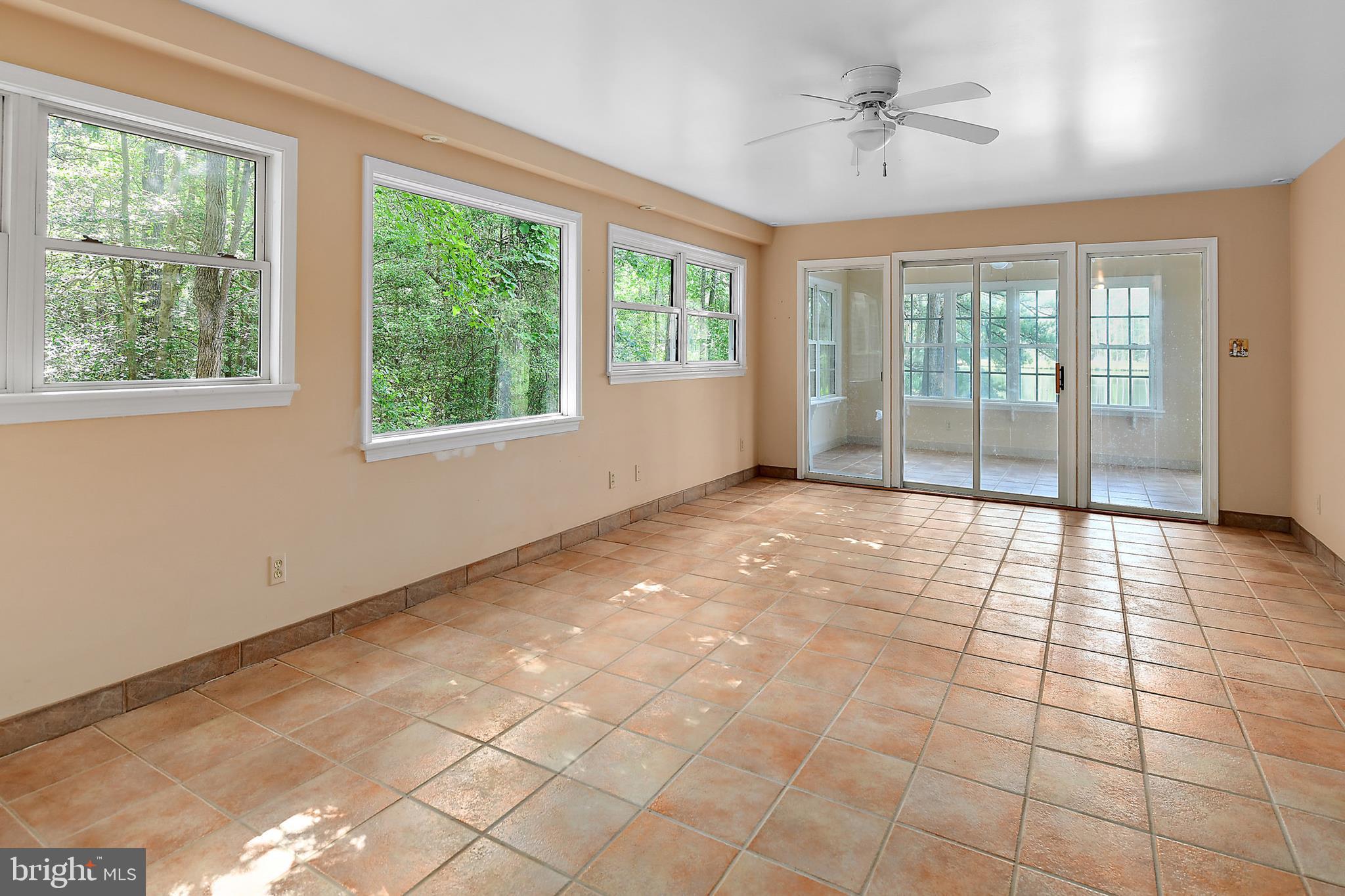 9502 Croppers Island Road Newark, MD 21841 - Photo 35 of 46 BEDROOM #1: 1st Floor Water Front, Sitting Room