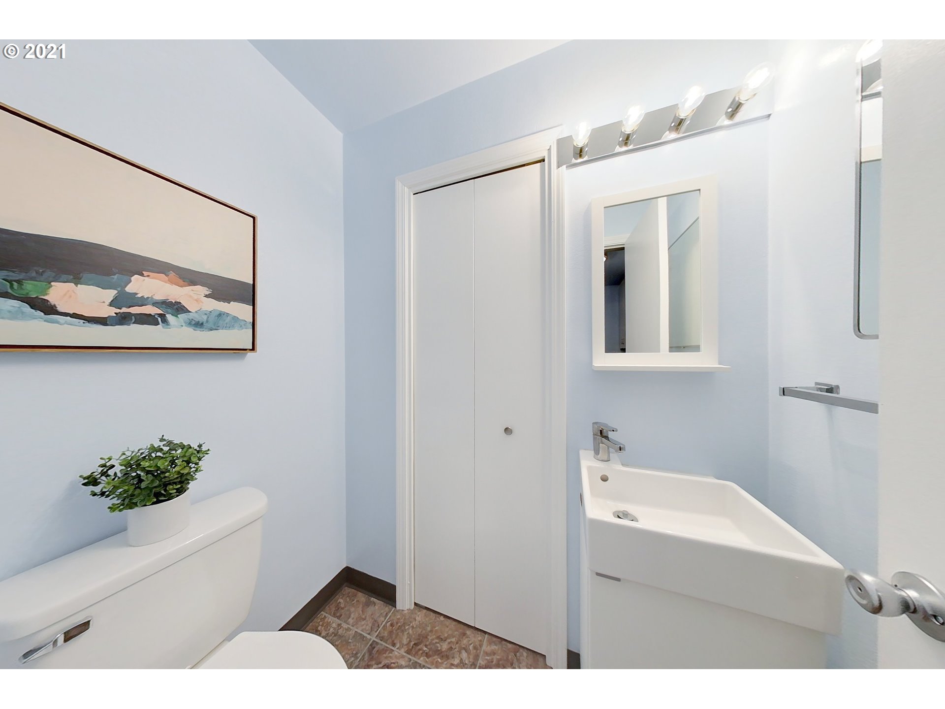 1090 Southeast Fir Villa Road Dallas, OR 97338 - Photo 11 of 32