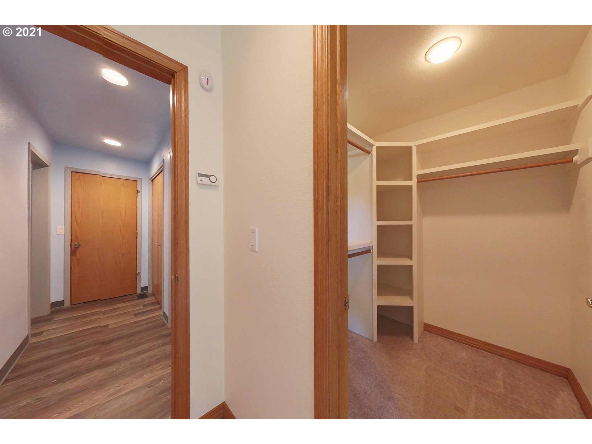 1090 Southeast Fir Villa Road Dallas, OR 97338 - Photo 12 of 32