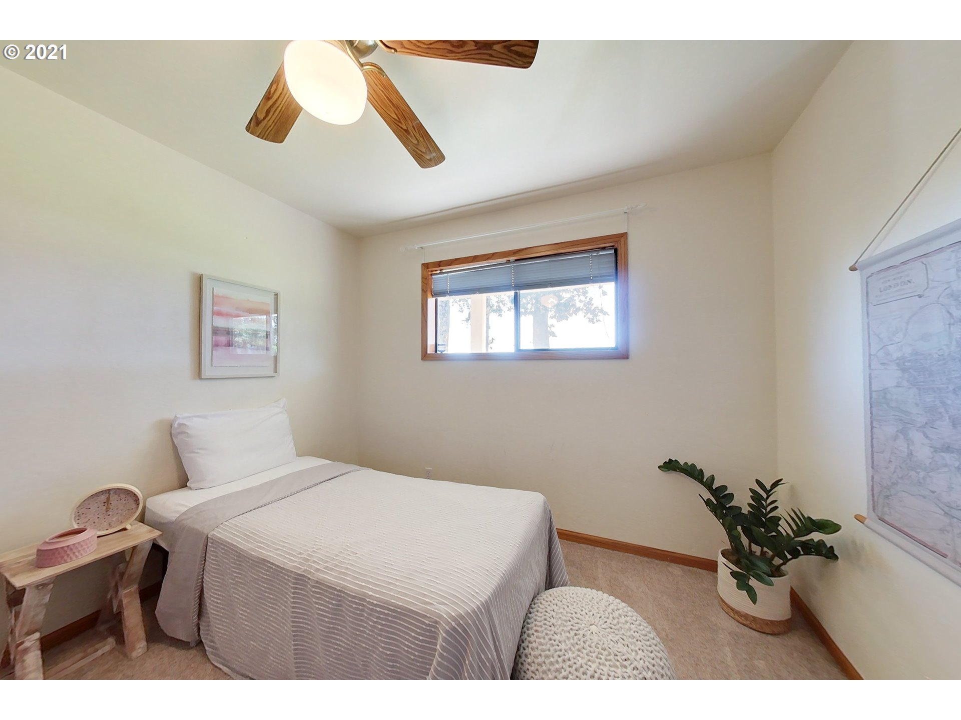 1090 Southeast Fir Villa Road Dallas, OR 97338 - Photo 22 of 32