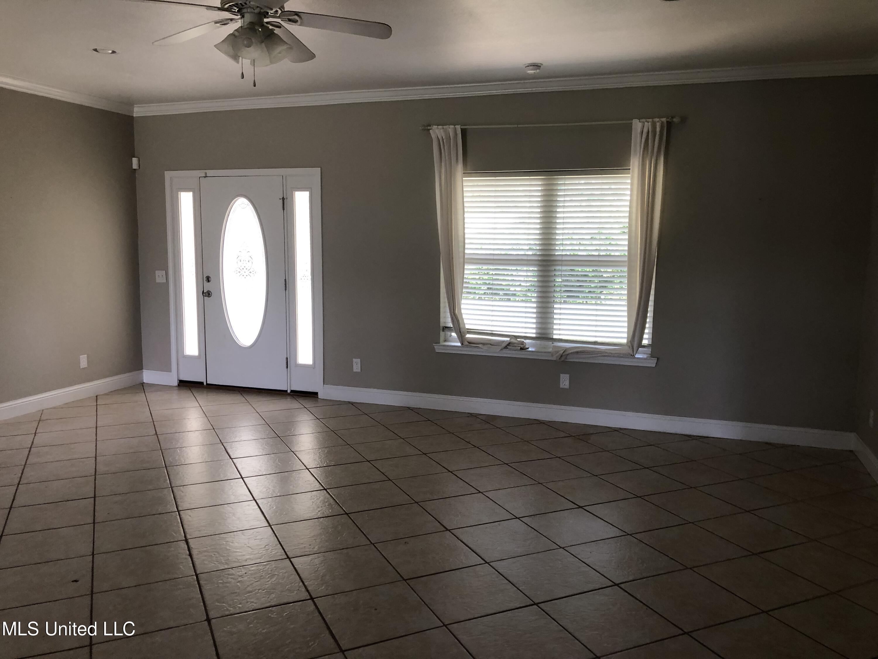21949 Slider Road Moss Point, MS 39562 - Photo 18 of 59 IMG_2161