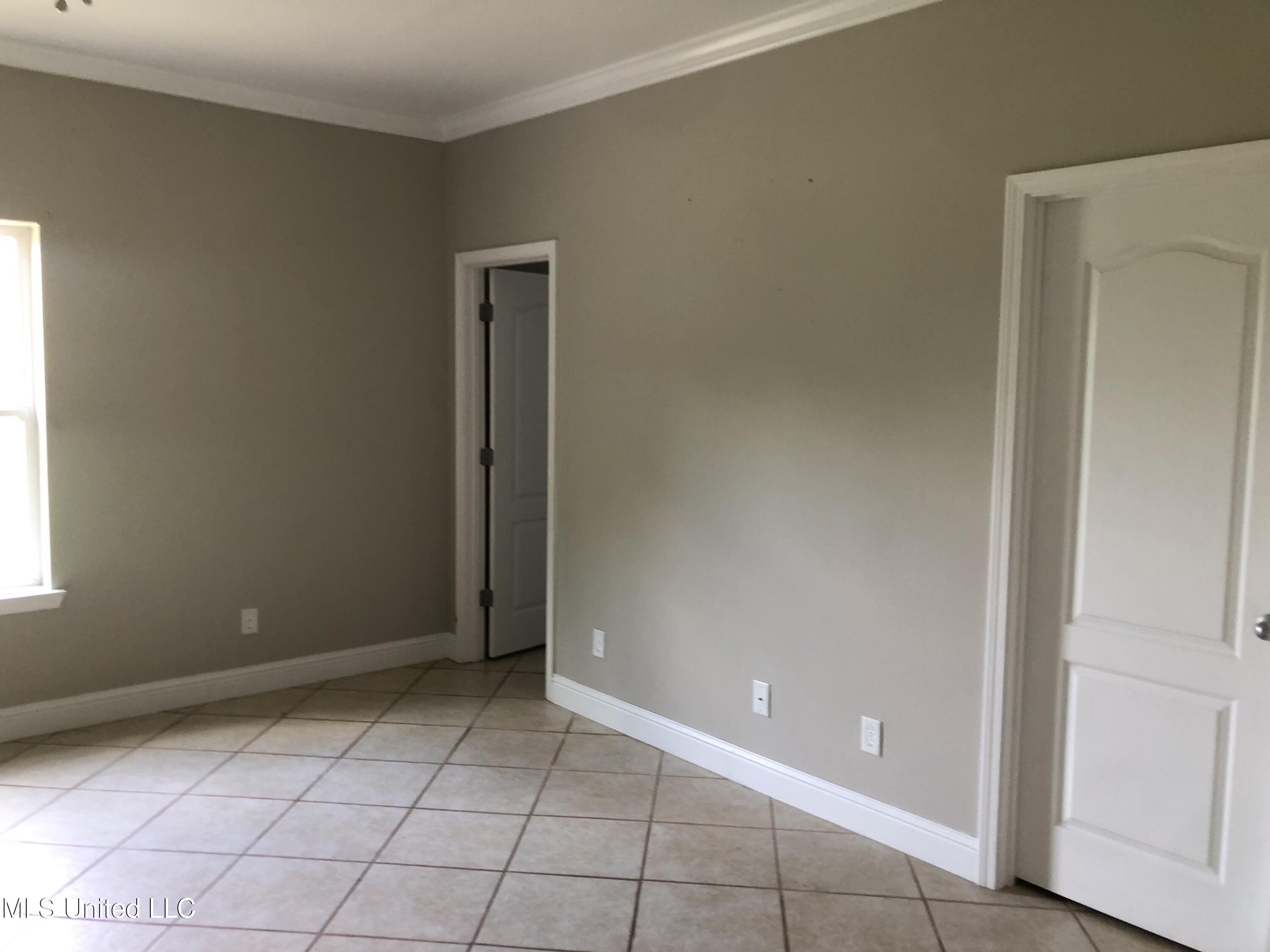 21949 Slider Road Moss Point, MS 39562 - Photo 29 of 59 IMG_2135
