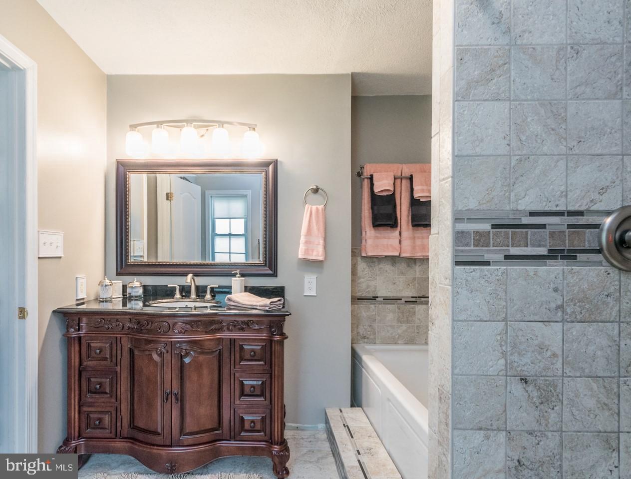 279 Doe Run Road Inwood, WV 25428 - Photo 13 of 24 Deluxe Master Bath